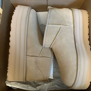 Ugg classic ultra mini platforms